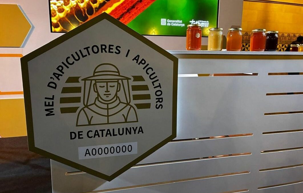 Compres mel catalana o mel forana? Neix la marca col·lectiva Mel d’Apicultors i Apicultores de Catalunya